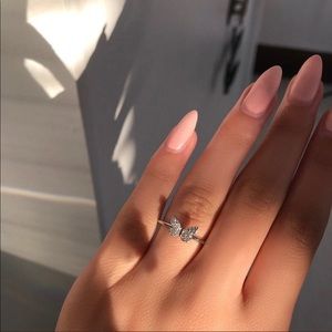Butterfly ring